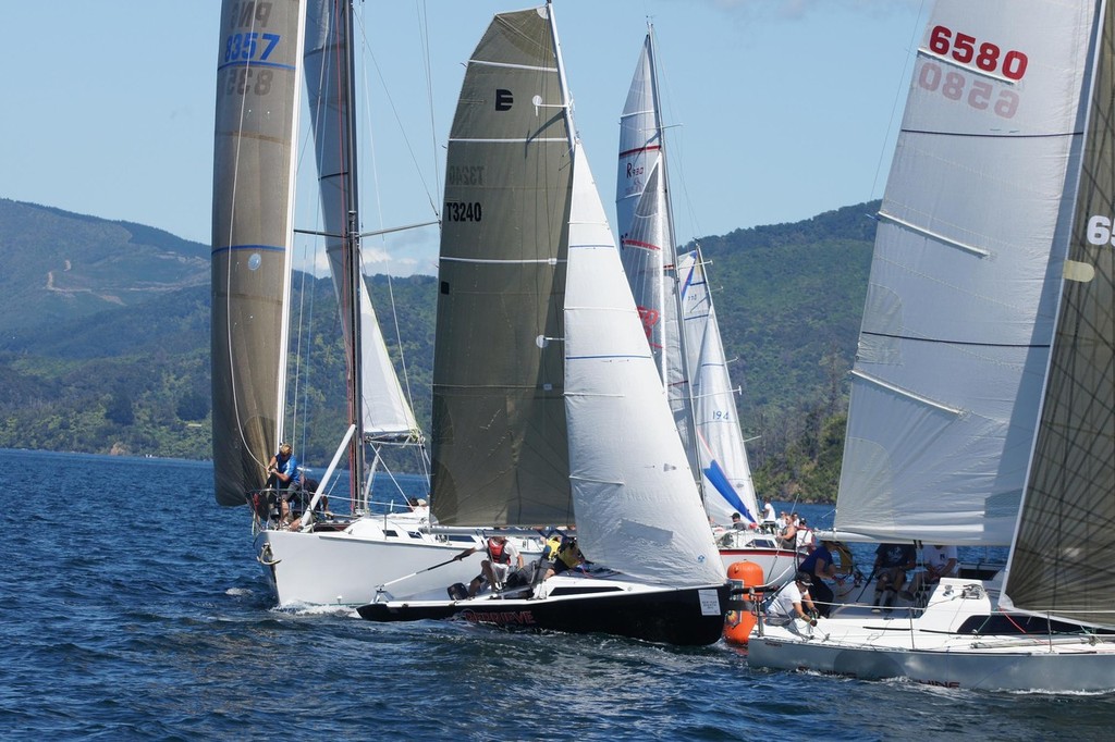 Close Racing - Racing in the Marlborough Sounds © Don Gurteen